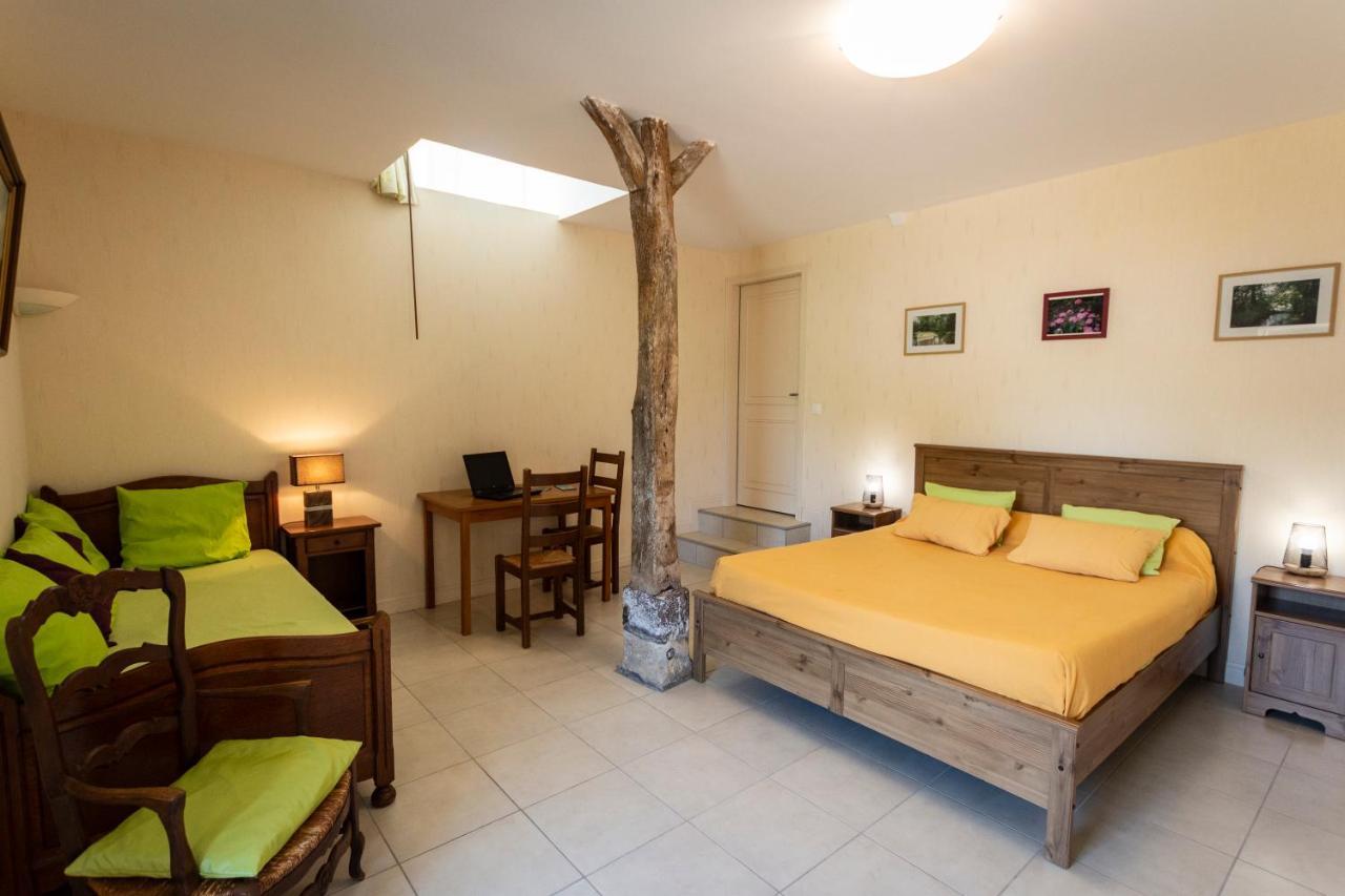 La Haye Gites Et Chambre D'Hotes Avrille  Bagian luar foto