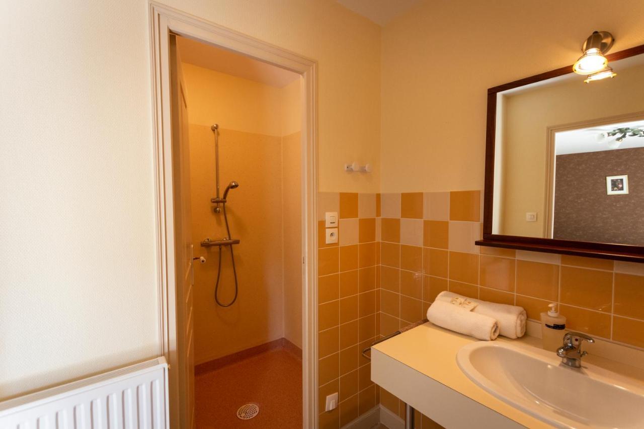 La Haye Gites Et Chambre D'Hotes Avrille  Bagian luar foto