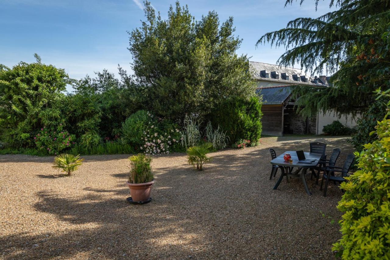 La Haye Gites Et Chambre D'Hotes Avrille  Bagian luar foto
