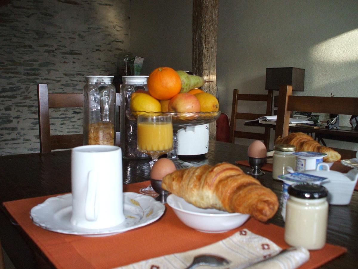 La Haye Gites Et Chambre D'Hotes Avrille  Bagian luar foto